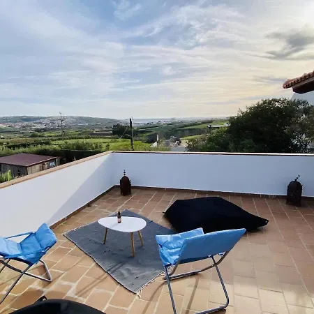 Nocleg ze śniadaniem Da Silva Surfcamp- 3 Bettzimmer Mit Fruehstueck Lourinhã